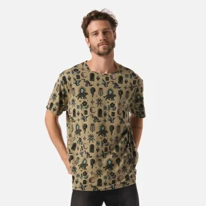Polera Hombre Esoterica Print Verde Militar Haka Honu